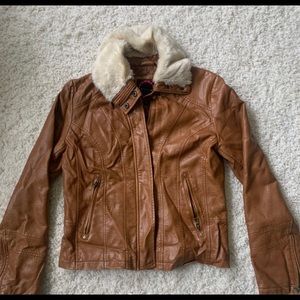 Vintage faux leather jacket🧥